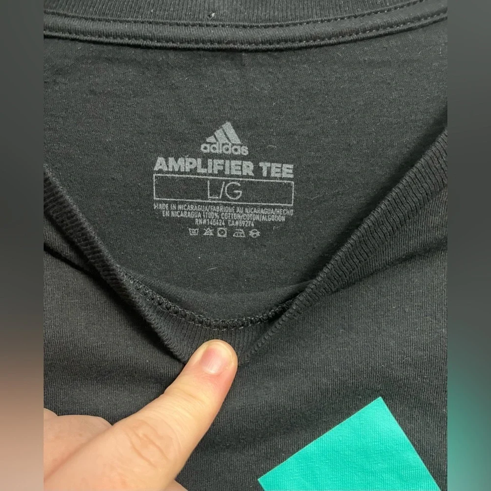 🎉HP🎉 Adidas Sz Large Mens Black Tshirt Aqua logo Graphic Amplifier Tee